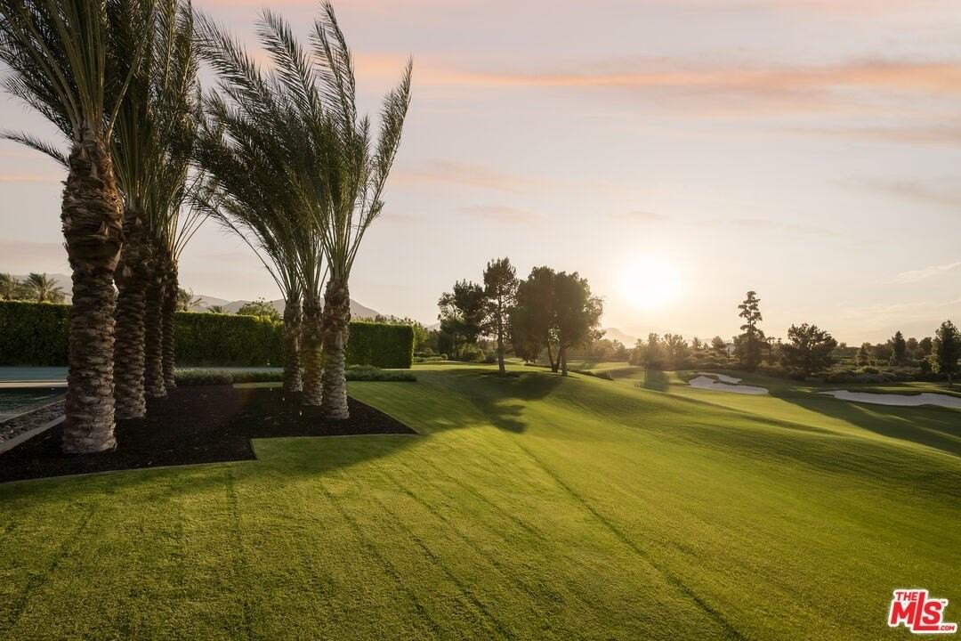 52435 Ross Ave - Photo 3 of 38