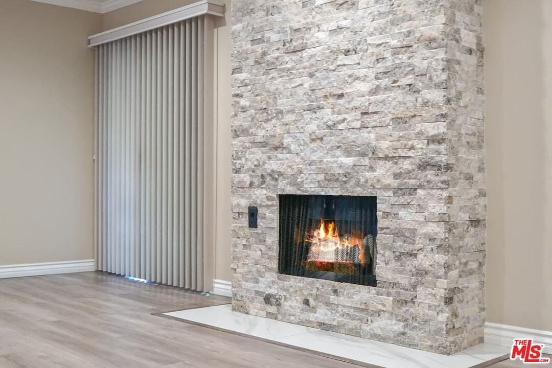 15233 Magnolia Blvd Unit 102 #102 - Photo 4 of 30