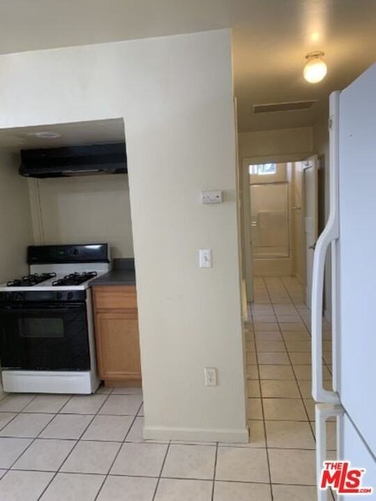 2934 12th Ave - Photo 6 of 9