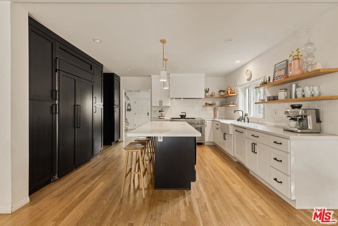 3579 Ocean View Ave - Photo 6 of 50