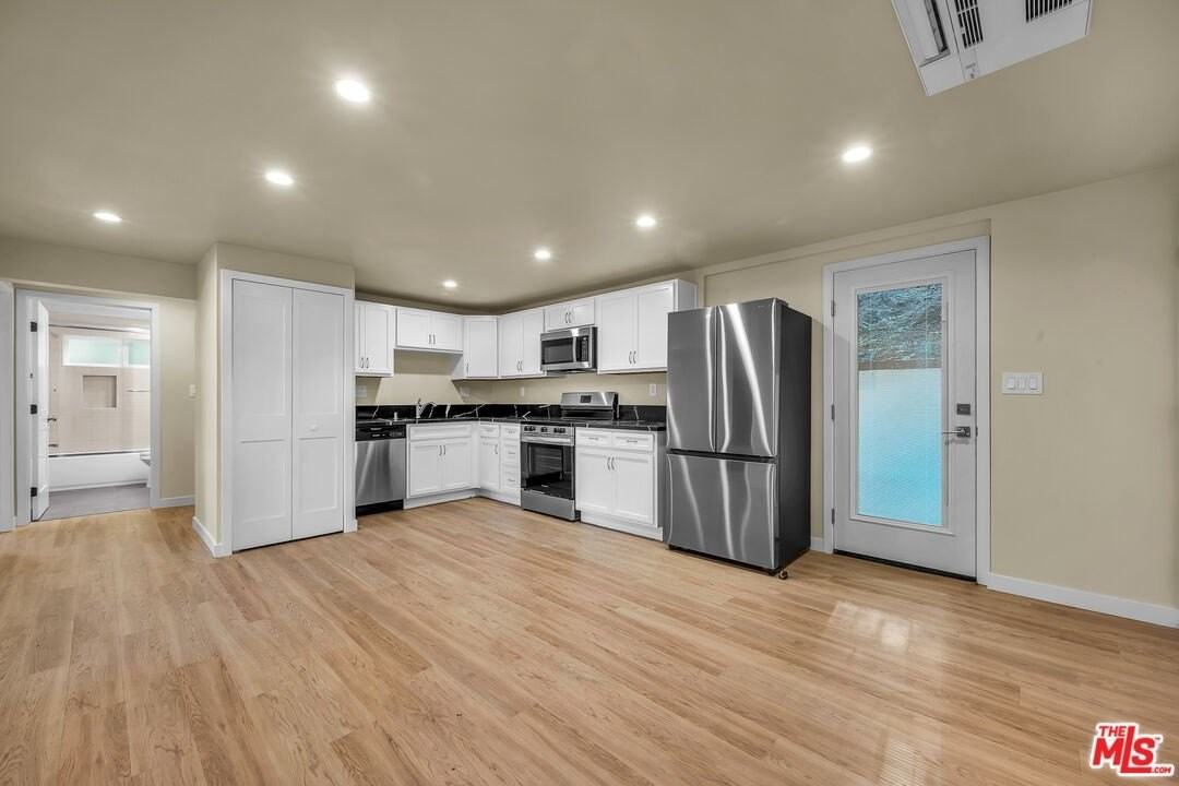 5322 Weatherford Dr - Photo 4 of 14