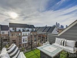 featured image of 11015 Stetler St