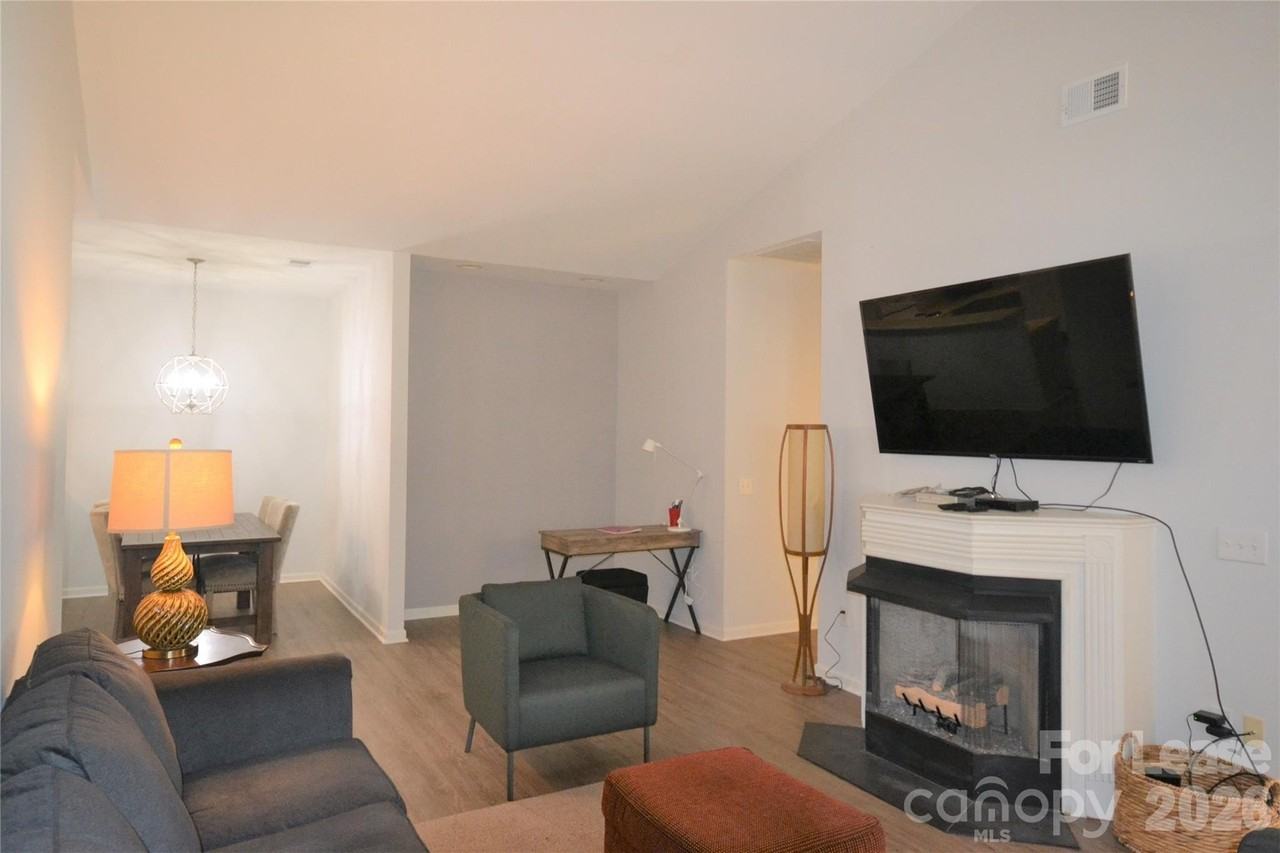 6307 Half Dome Dr - Photo 3 of 29