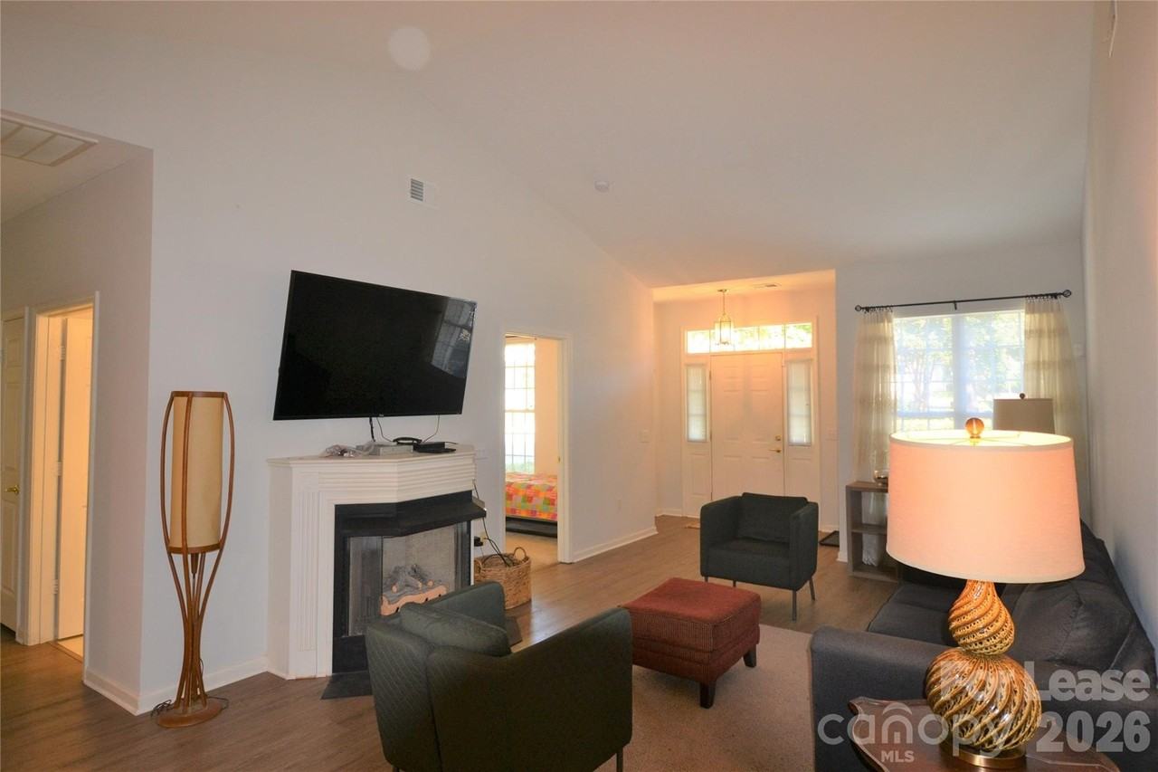 6307 Half Dome Dr - Photo 6 of 29