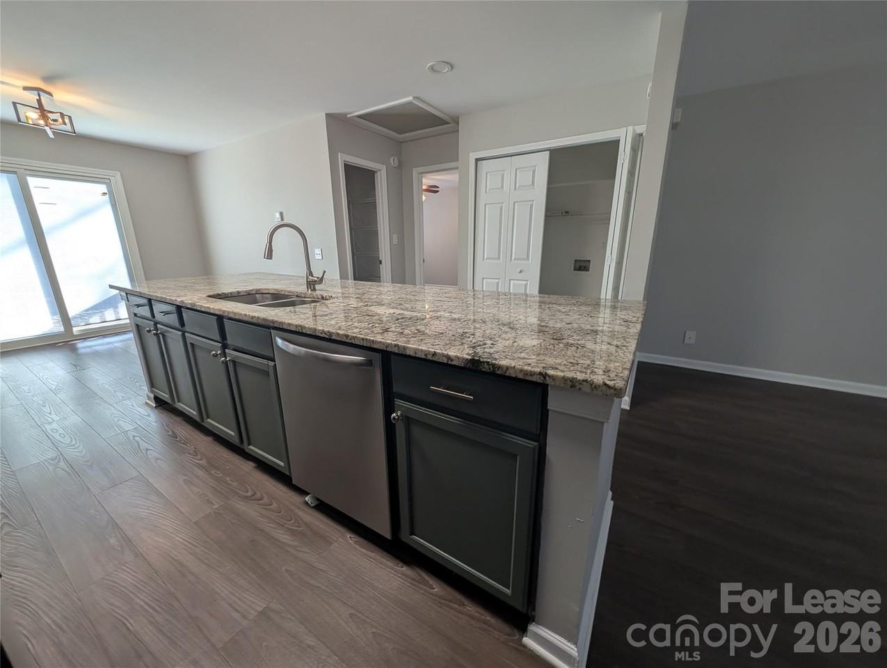 2831 Mayfair Ave - Photo 6 of 21