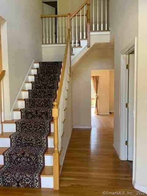155 Ledgeland Dr - Photo 4 of 23