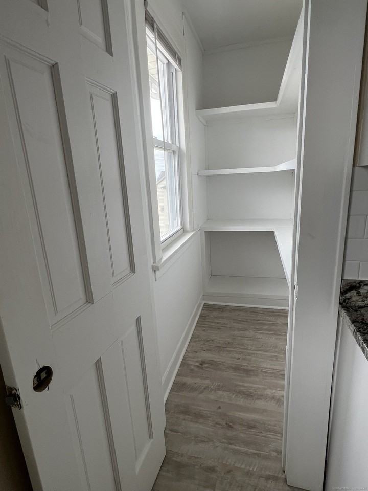 389 Hawley Ave #3 - Photo 3 of 18