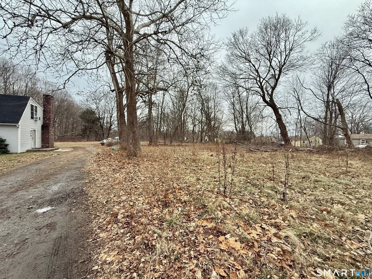 79 Elmwood Hts #B - Photo 4 of 15