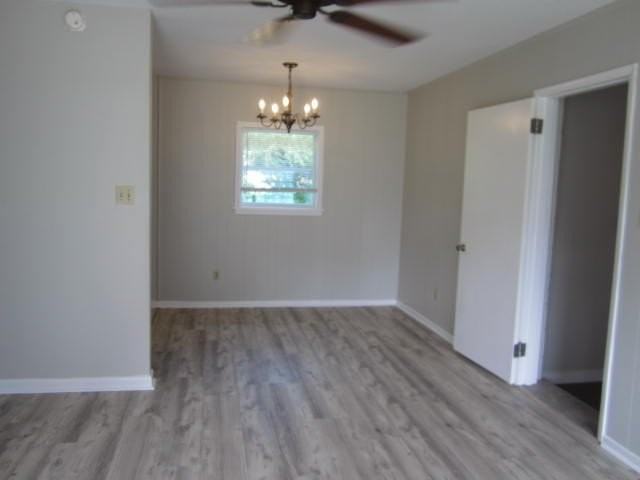 712 Newport Dr - Photo 4 of 31