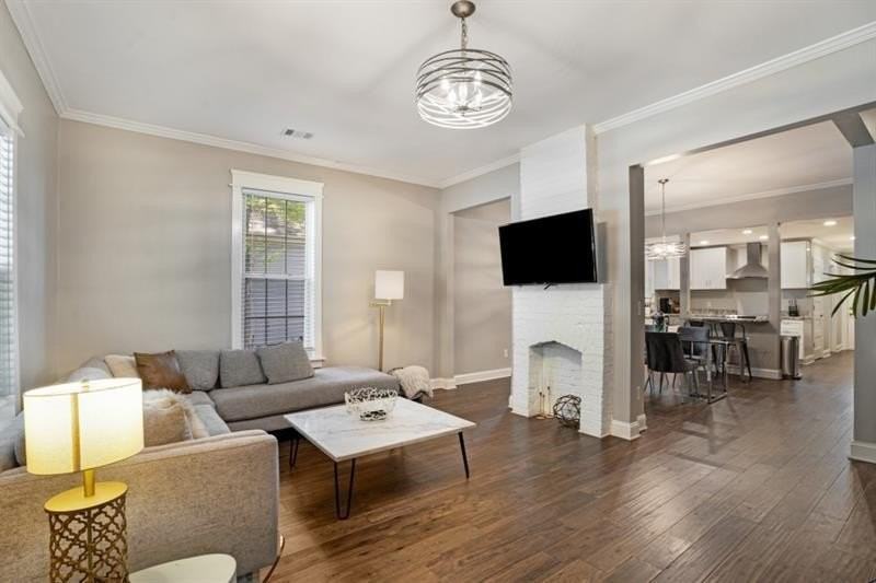 1272 Oakland Ter Sw - Photo 3 of 30