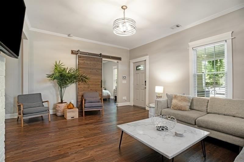 1272 Oakland Ter Sw - Photo 5 of 30