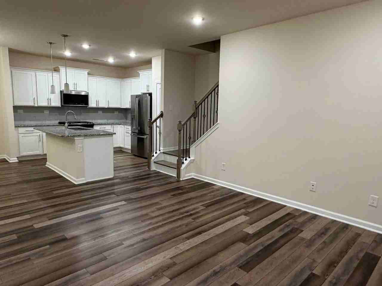 1008 Citadel Ave #1 - Photo 4 of 29