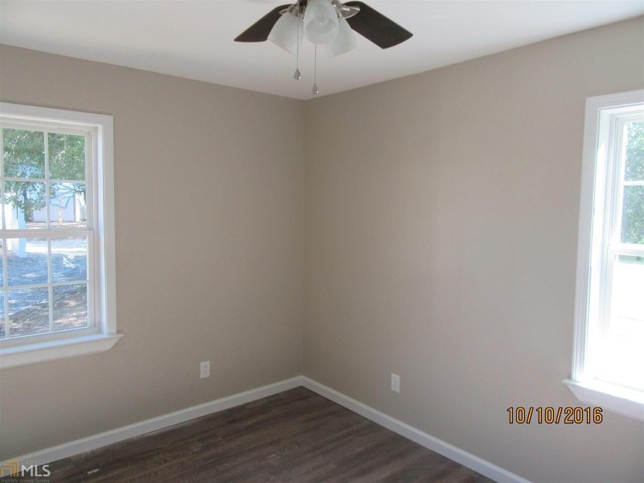 222 S Mulberry St - Photo 6 of 7