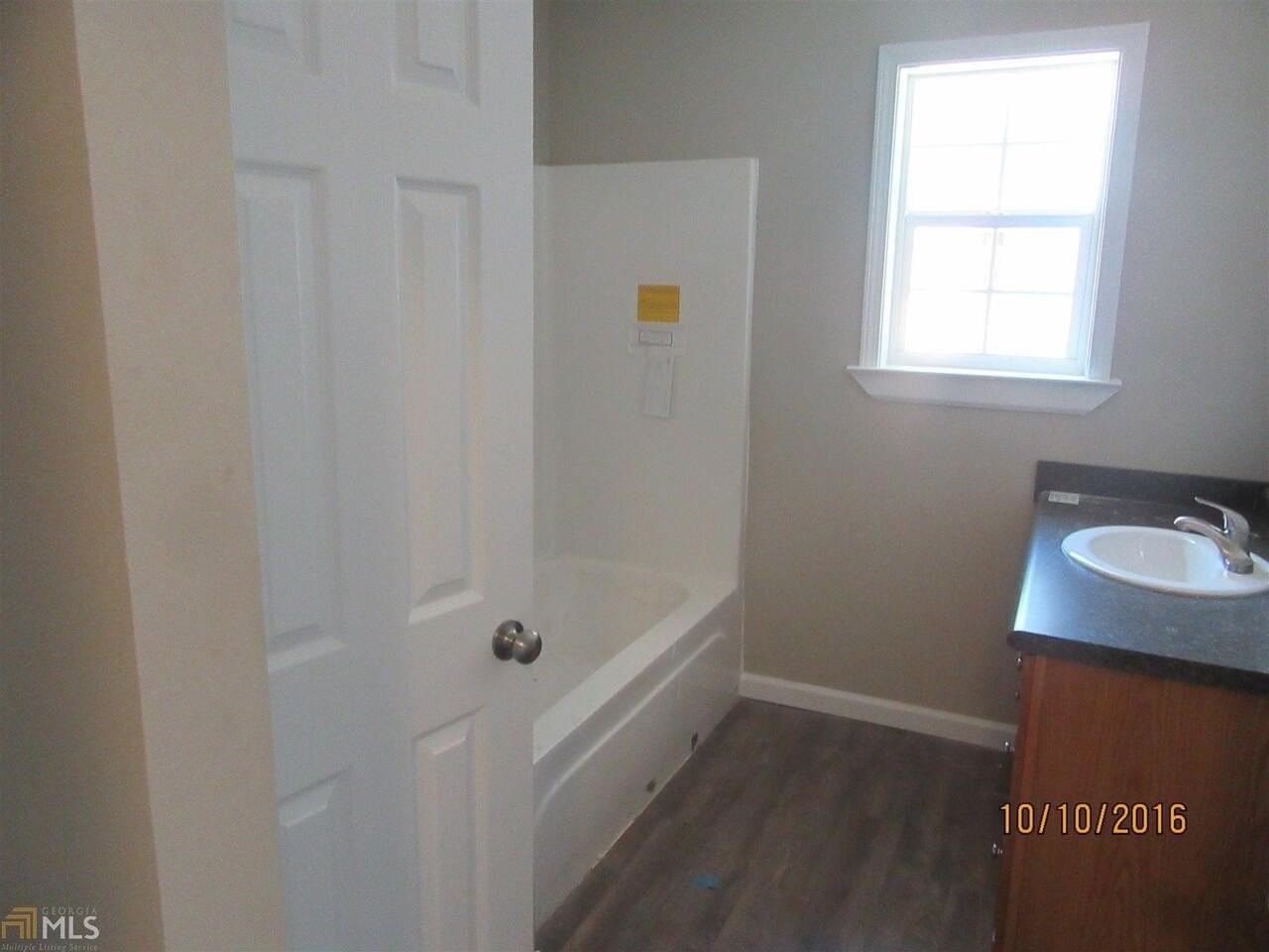 222 S Mulberry St - Photo 7 of 7