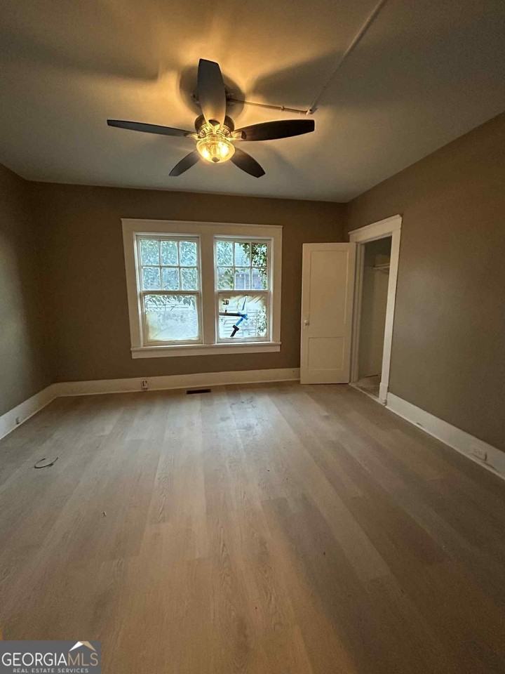 1049 Birch St - Photo 5 of 5