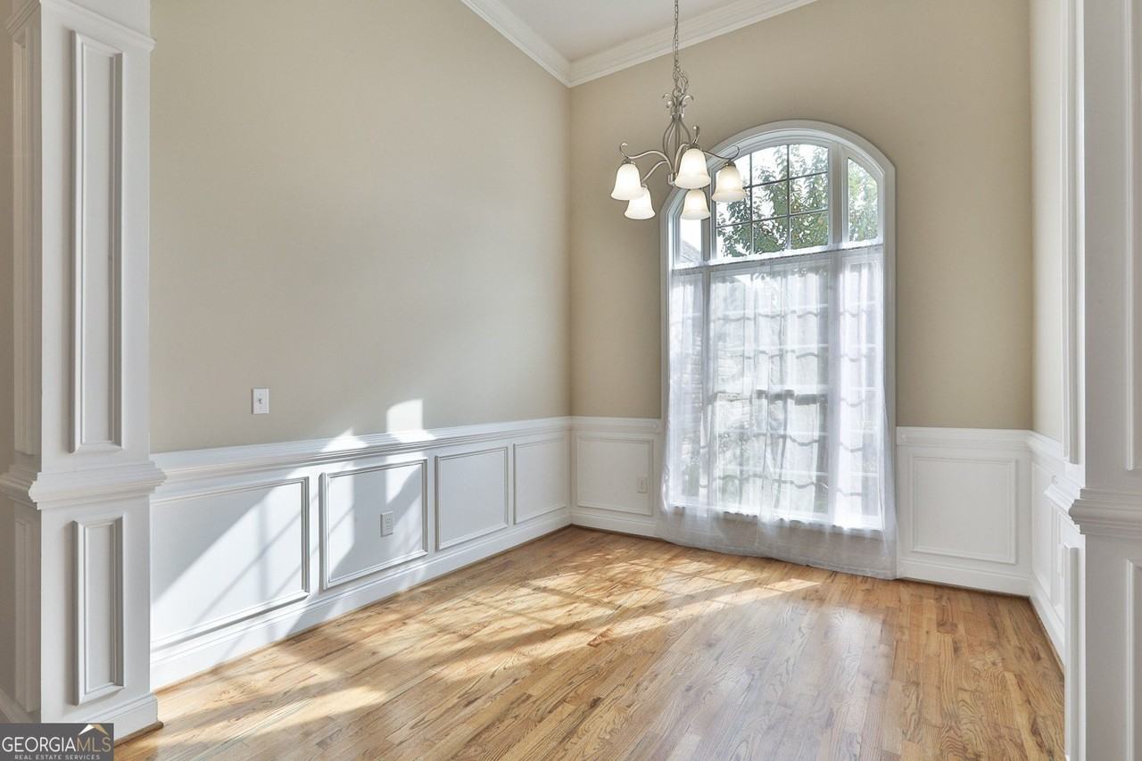 227 Village Park Dr - Photo 6 of 31