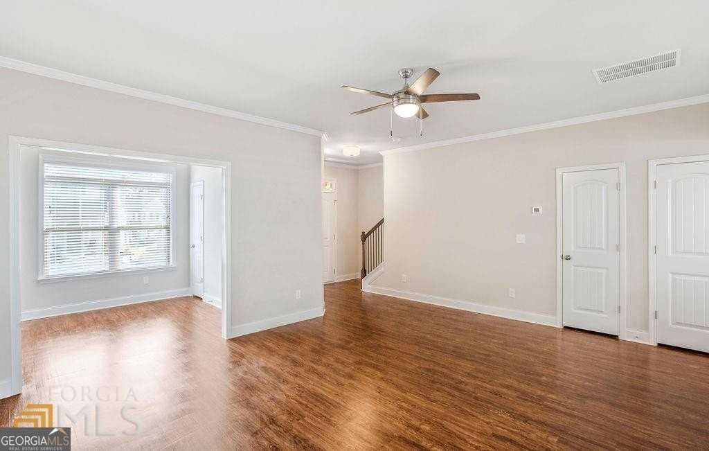 7704 Fawn Cir - Photo 3 of 14