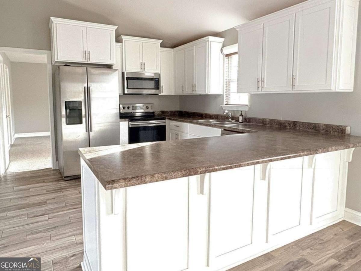 108 Honeysuckle Rd - Photo 6 of 35