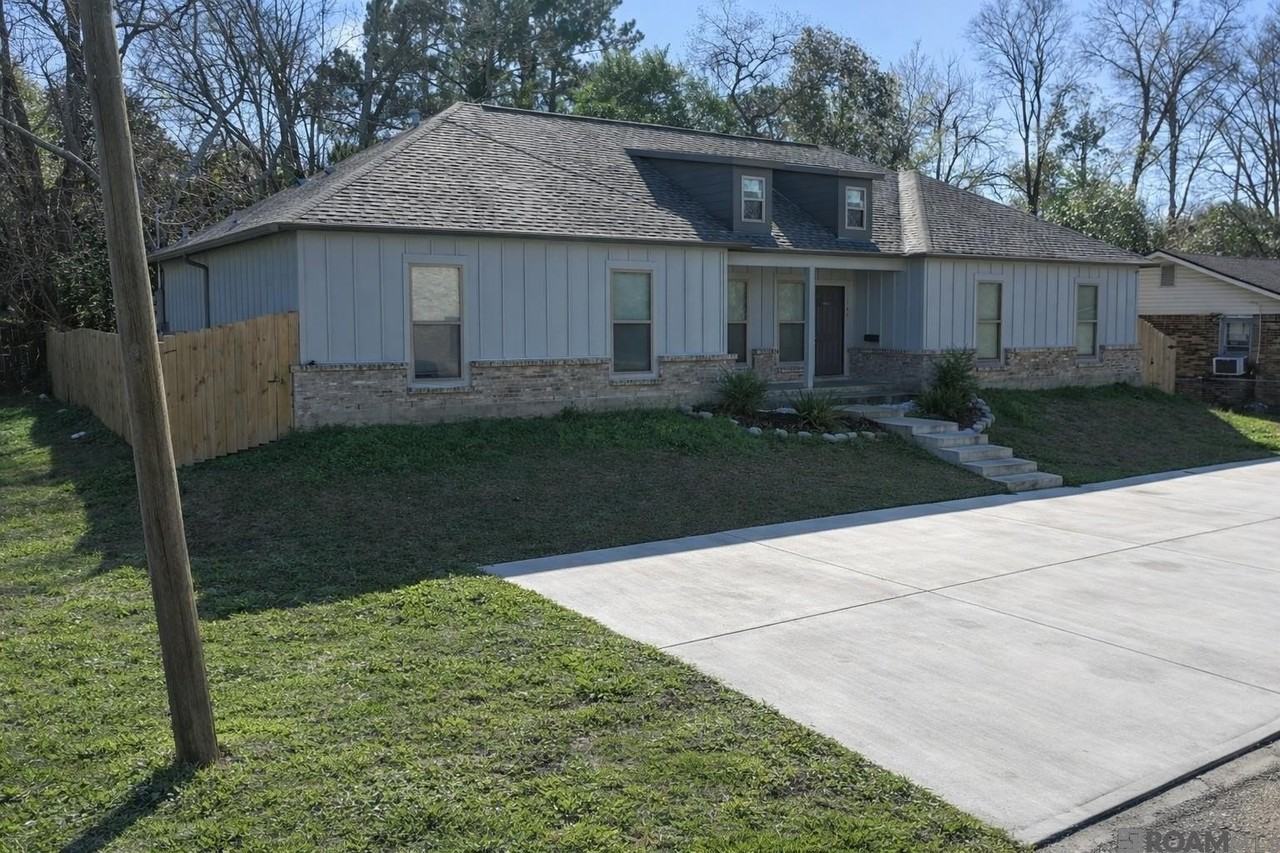 343 W Johnson St #343 - Photo 3 of 14