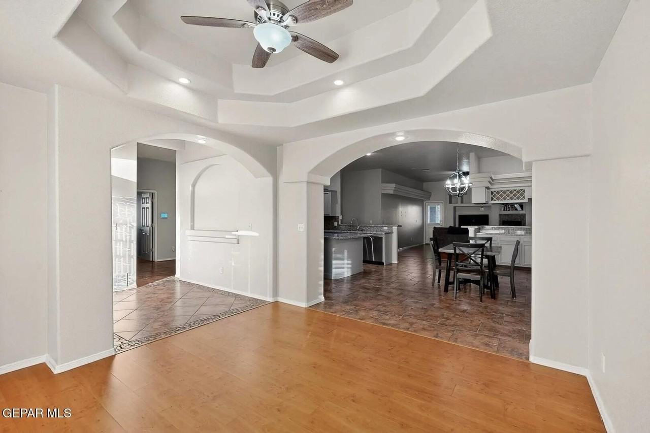 3044 Tierra Fresno Dr - Photo 3 of 12