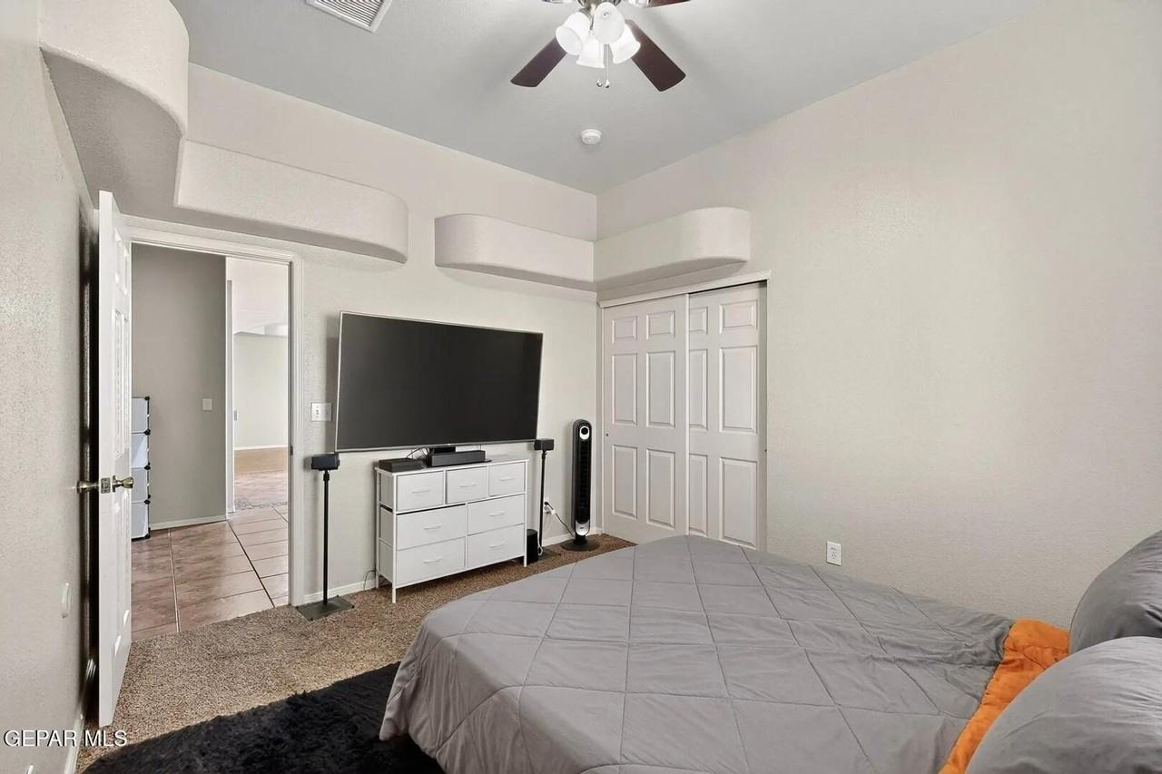 3044 Tierra Fresno Dr - Photo 6 of 12