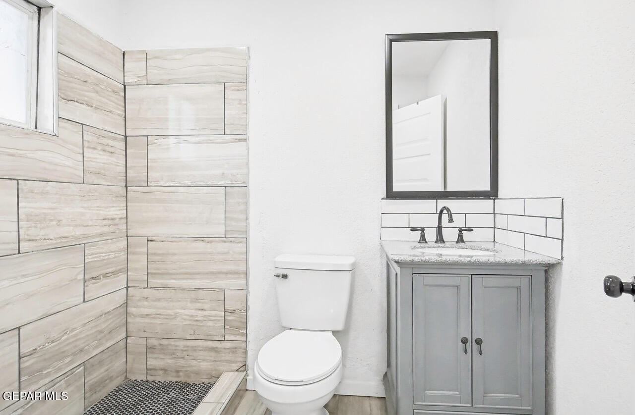 3109 Douglas Ave Unit D #D - Photo 5 of 7