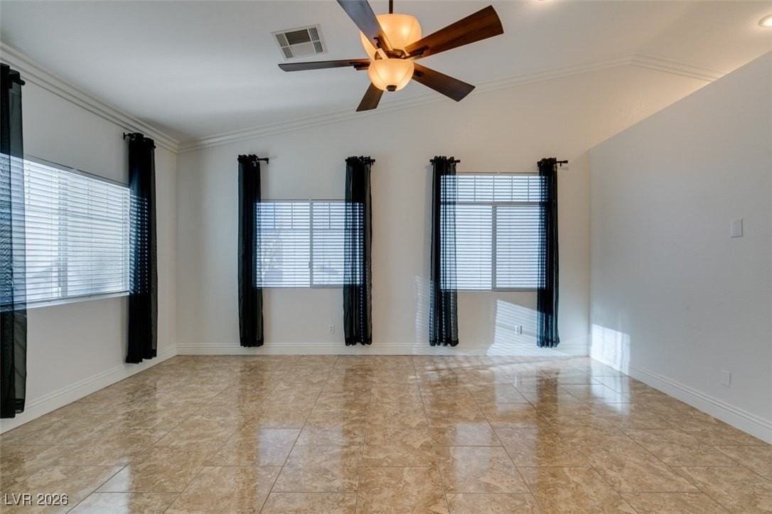 669 Pacific Cascades Dr - Photo 4 of 36