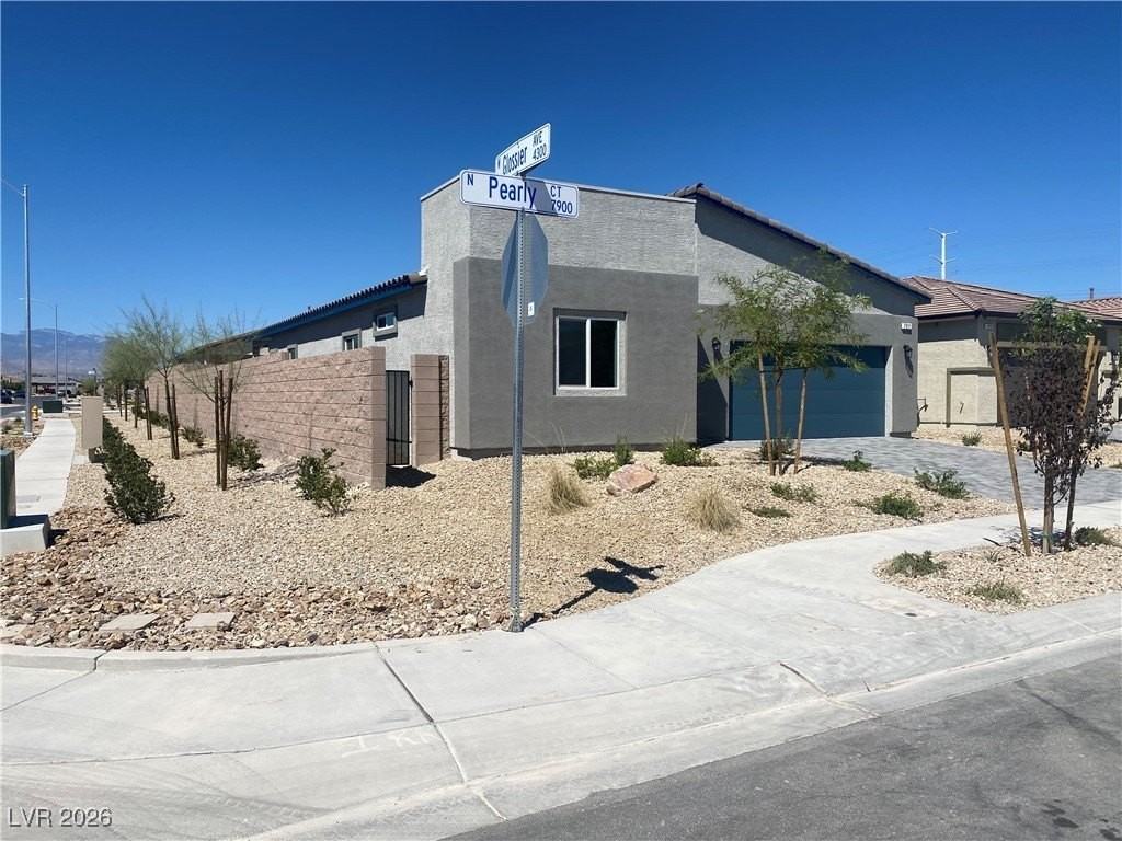 7911 Pearly Ct - Photo 2 of 38