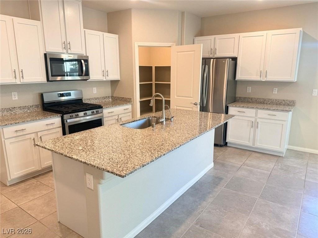 7911 Pearly Ct - Photo 3 of 38