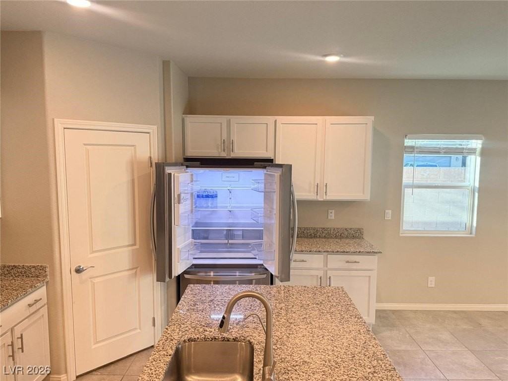 7911 Pearly Ct - Photo 4 of 38