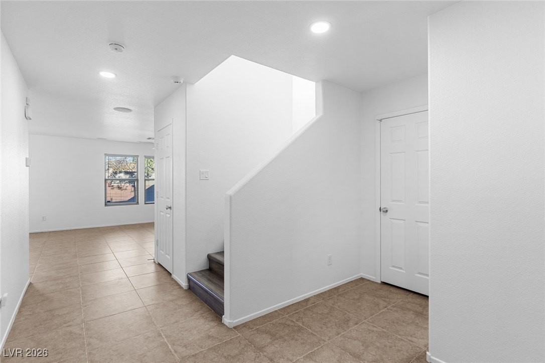 10846 Monaco Beach Ave - Photo 6 of 33