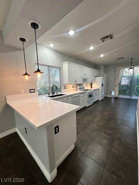 8206 Annual Ridge St - Photo 7 of 31