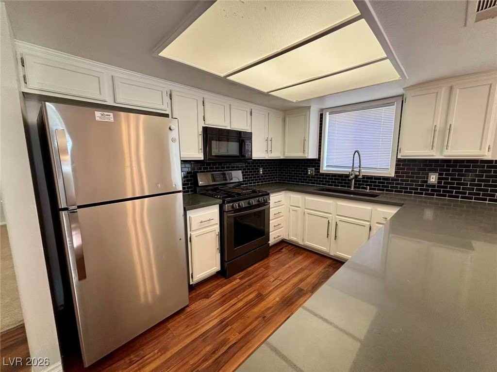 8321 Sky Canyon Ct - Photo 7 of 23