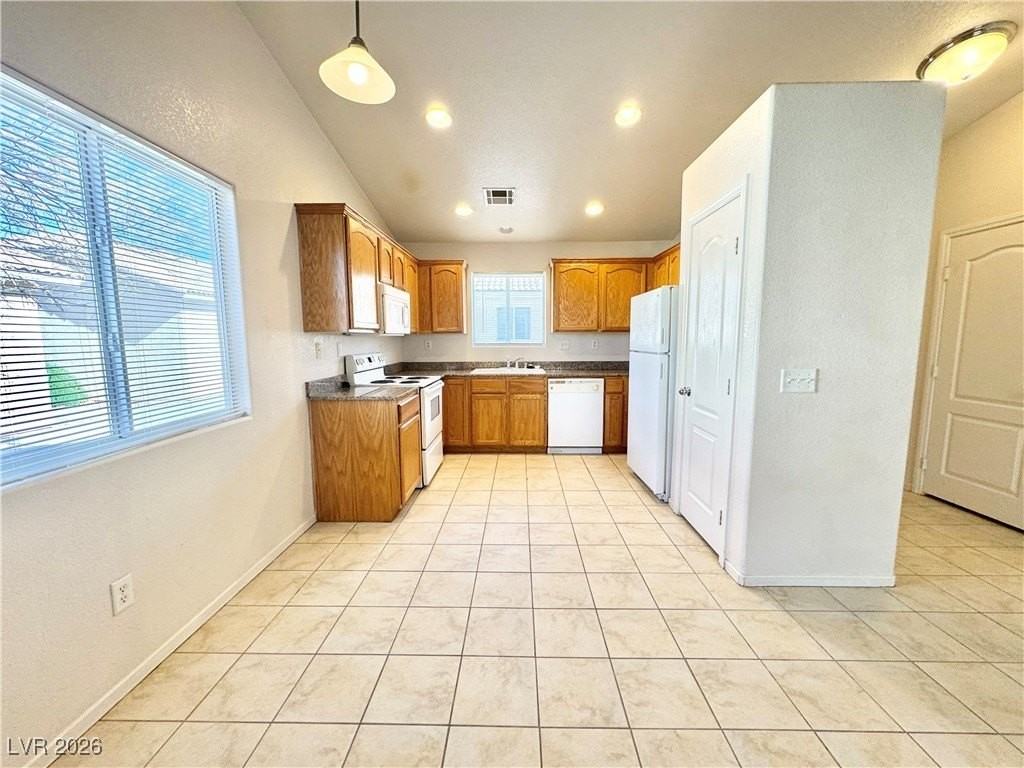 2501 E Ambush St #C - Photo 7 of 17