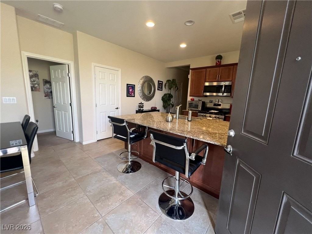 2741 Crystal Blue St - Photo 4 of 44