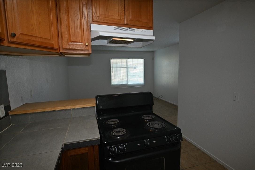 2334 N Lamb Blvd #D - Photo 4 of 24