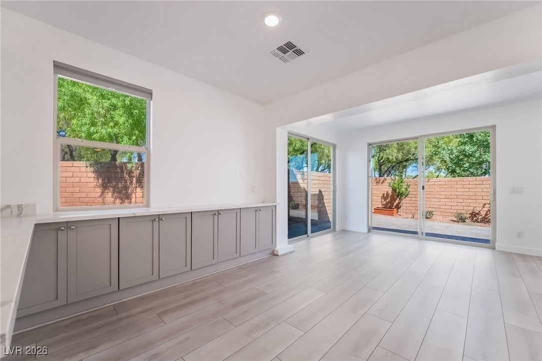 10784 Glowing Dawn Ave - Photo 7 of 28