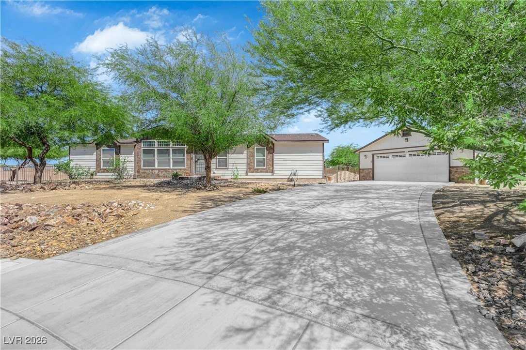 6425 W Quail Ave - Photo 5 of 50