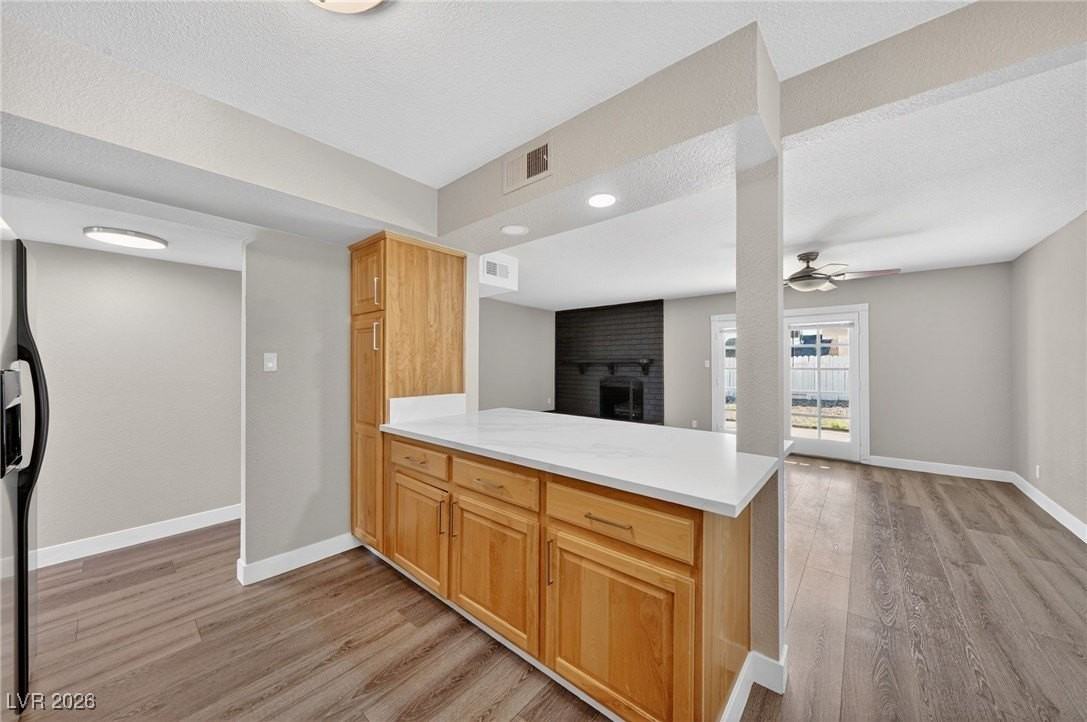 809 Peacock Ct - Photo 7 of 20