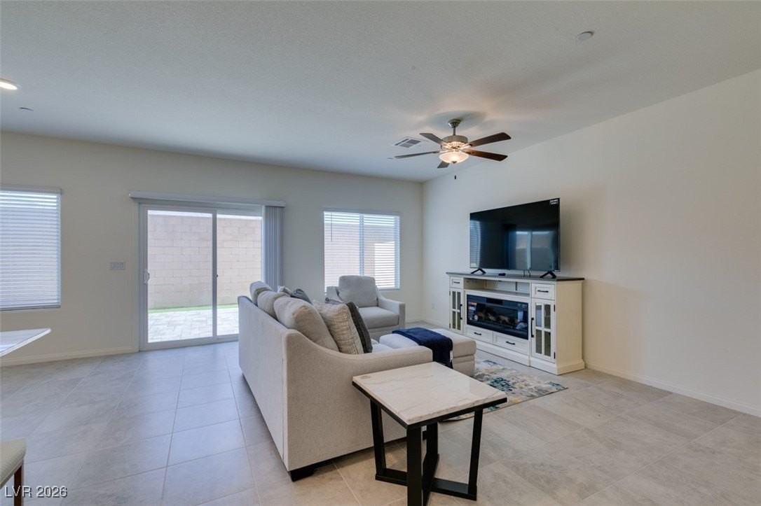 7107 Alabaster Peak St - Photo 7 of 41