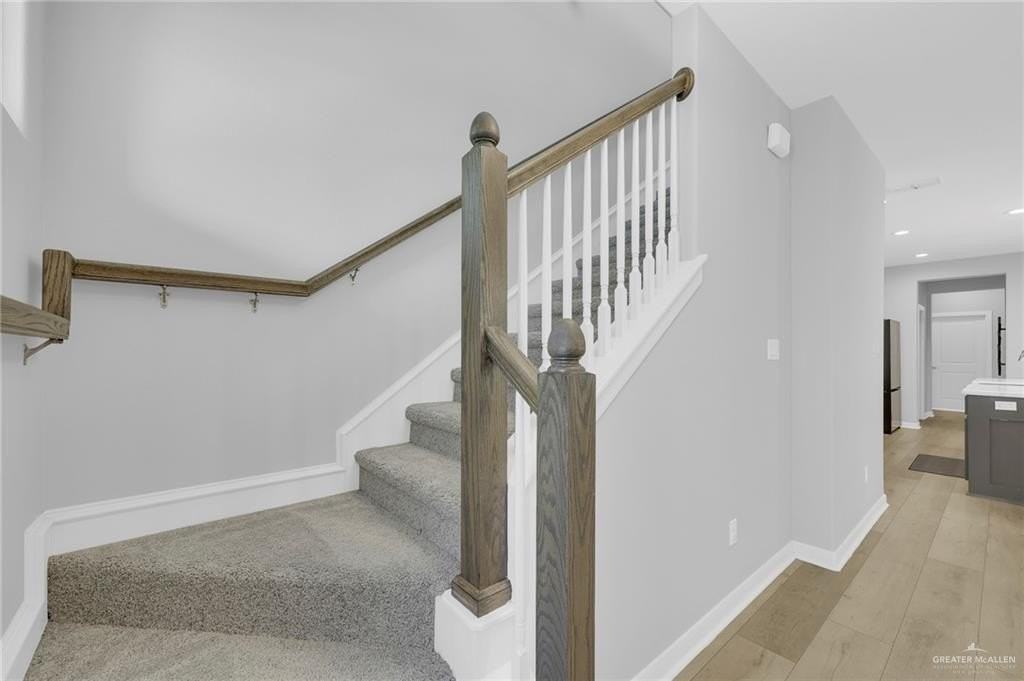 1312 Yale Ave - Photo 4 of 27