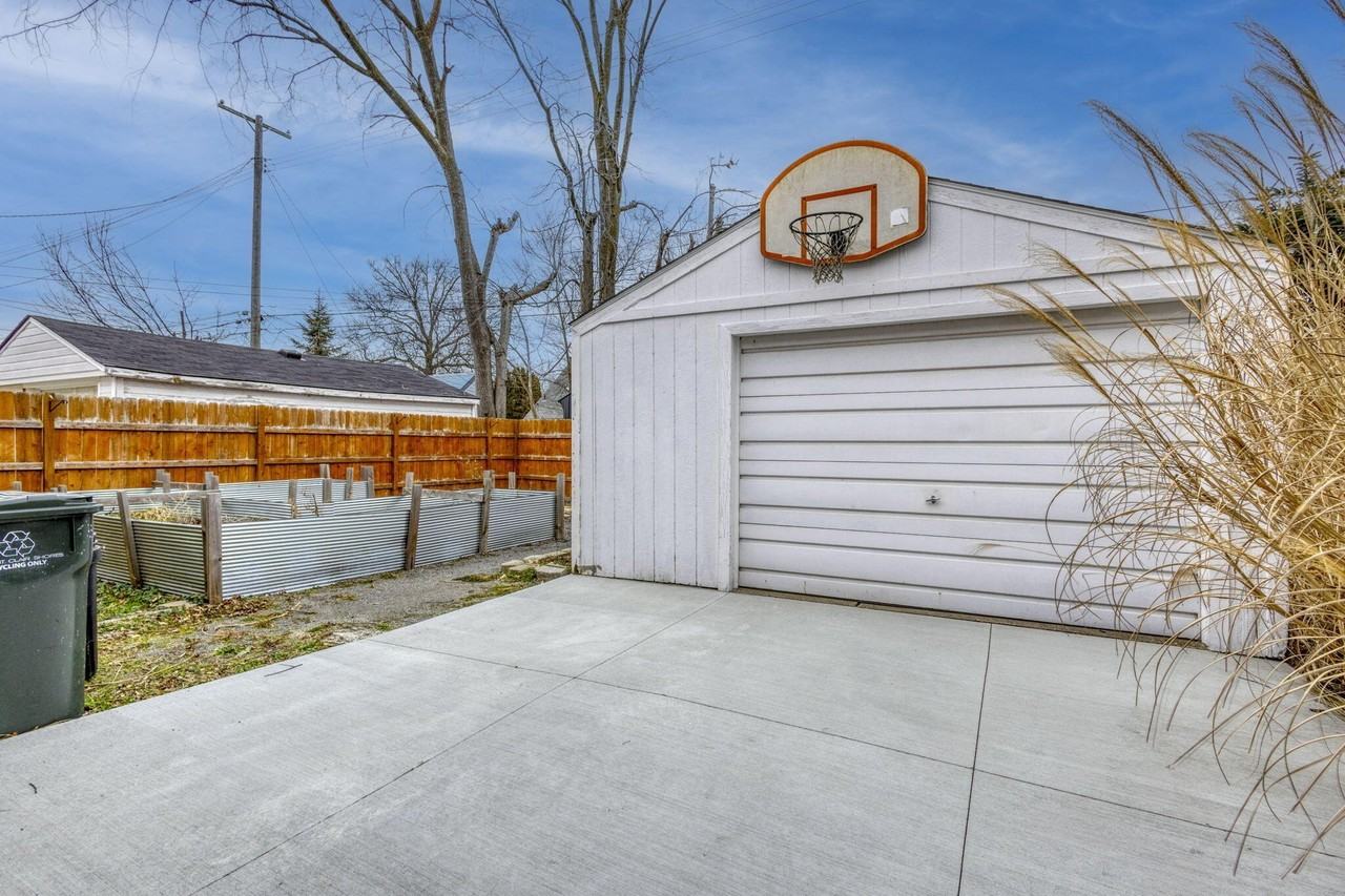 23005 California St - Photo 2 of 18