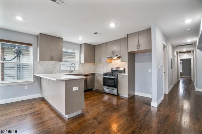 414 S 16th St - Photo 4 of 14