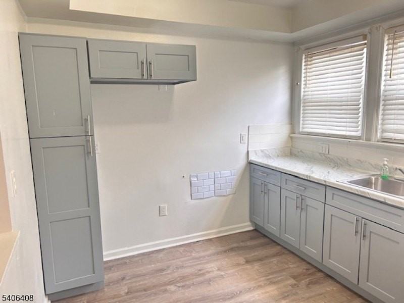 185 Goldsmith Ave - Photo 2 of 18