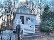 906 906 Center St - Photo 1 of 1