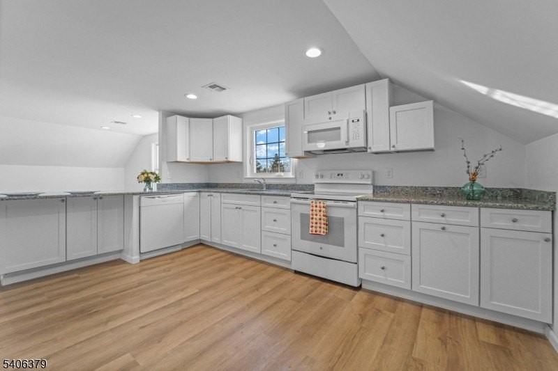 43 Hillcrest Ave - Photo 7 of 19