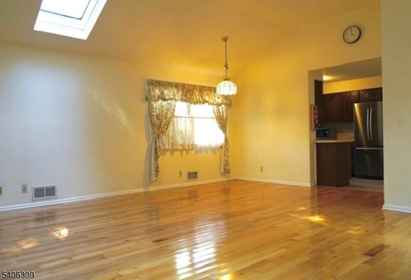 17 Wellington Rd - Photo 4 of 20