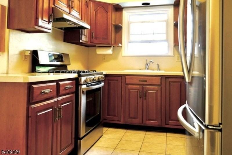 17 Wellington Rd - Photo 6 of 20