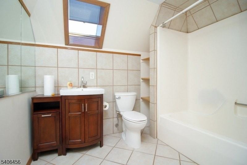 172 S Morris St - Photo 5 of 8