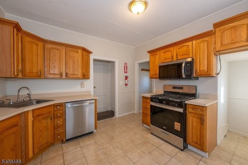 96 Curie Ave #1 - Photo 6 of 13